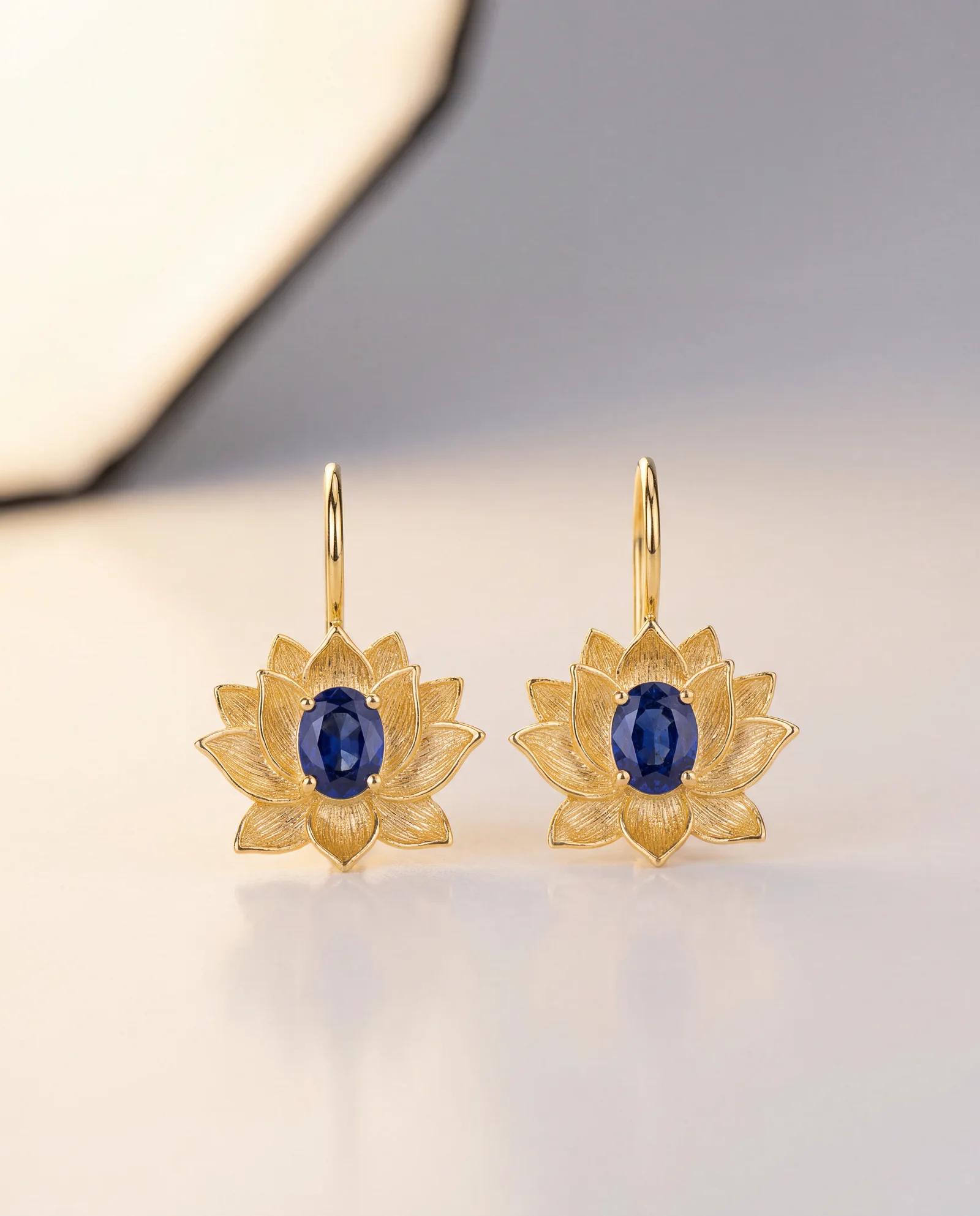 Серьги «Утренний лотос», крупная версия — Золото 18K (проба 750), ручная работа, Таиланд